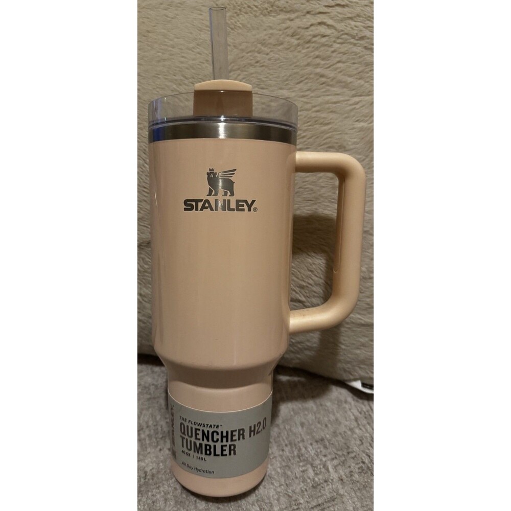NWT Stanley 40oz Flowstate Quencher Tumbler Glazed Donut (Glossy Blush) X Target